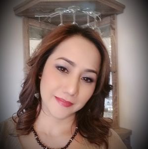 Meet your Posher, Angie